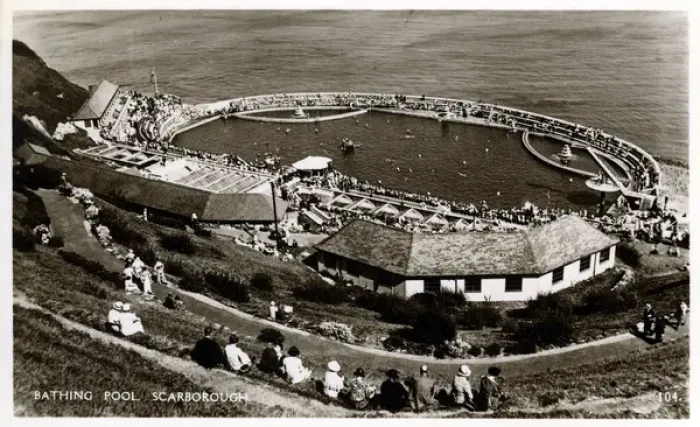 Framed Print : Bathing Pool, Scarborough, Yorkshire Framed Print : Bathing Pool, Scarborough, Yorkshire