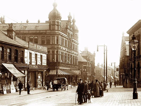 Batley Commercial Street early 1900s