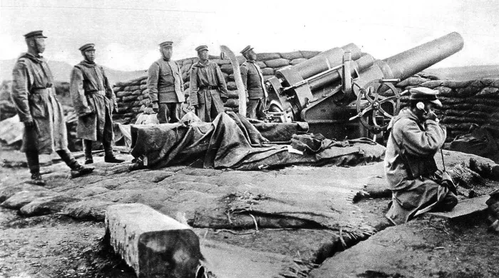 Framed Print : In the batteries against Tsing-Tau: A Japanese siege-gun getting the order by telephone to open fire Framed Print : In the batteries against Tsing-Tau: A Japanese siege-gun getting the order by telephone to open fire