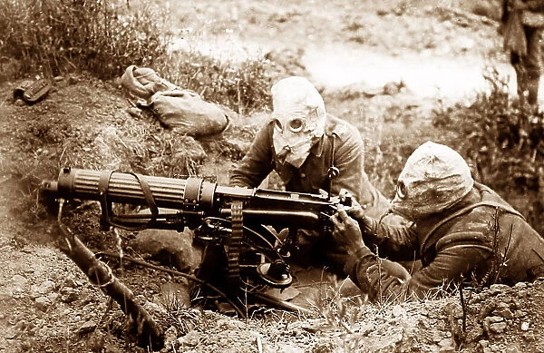 Battle of the Somme, British machine gunners wearing