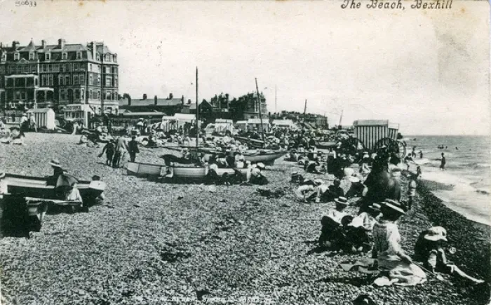 Framed Print : The Beach, Bexhill, Sussex Framed Print : The Beach, Bexhill, Sussex