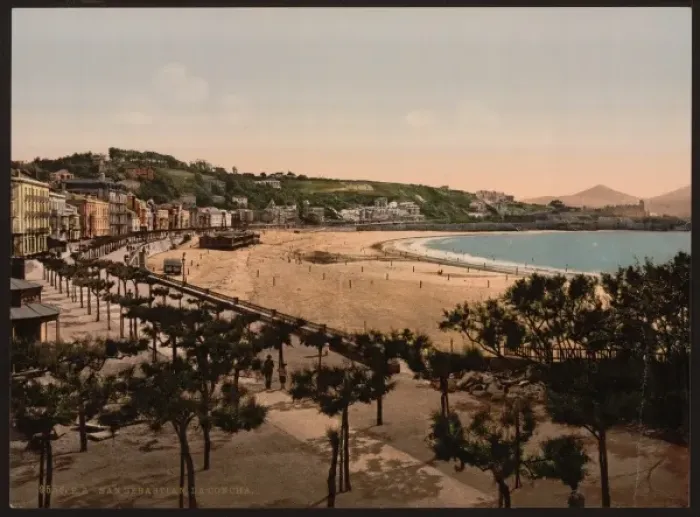 Framed Print : The beach, San Sebastian, Spain Framed Print : The beach, San Sebastian, Spain