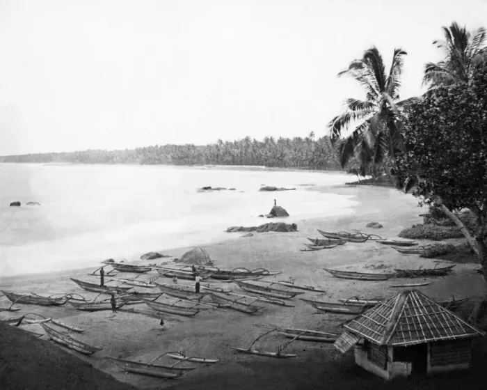 Framed Print : Beach scene, Ceylon (Sri Lanka) Framed Print : Beach scene, Ceylon (Sri Lanka)