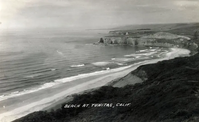 Framed Print : Beach at Tunitas, San Mateo County, California, USA Framed Print : Beach at Tunitas, San Mateo County, California, USA