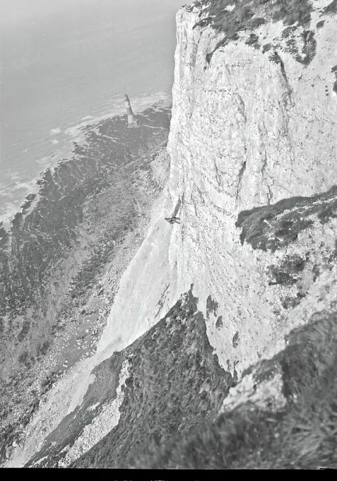 Framed Print : Beachy Head, near Eastbourne, Sussex Framed Print : Beachy Head, near Eastbourne, Sussex