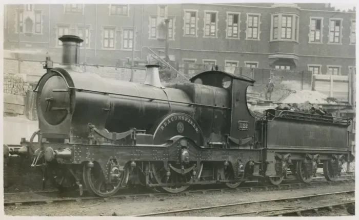 Framed Print : Beaconsfield railway engine 1122, Baker Street, London