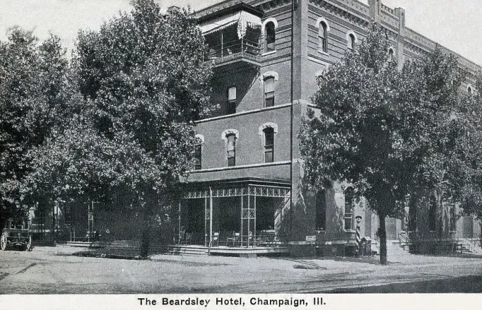 Framed Print : The Beardsley Hotel, Champagne, Illinois, USA Framed Print : The Beardsley Hotel, Champagne, Illinois, USA