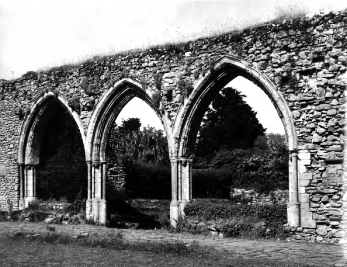 Framed Print : Beaulieu Abbey Framed Print : Beaulieu Abbey