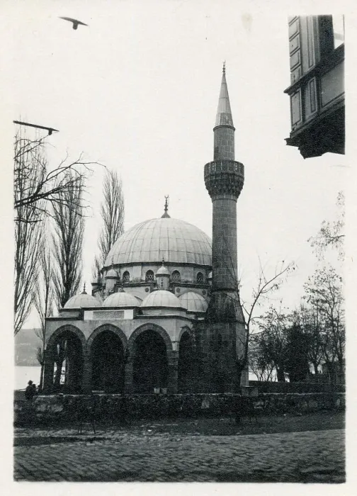 Framed Print : Bebek Mosque (Humayun-u Abad Mosque), Istanbul, Turkey Framed Print : Bebek Mosque (Humayun-u Abad Mosque), Istanbul, Turkey