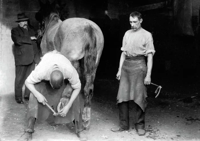 Framed Print : Beckenham Blacksmith early 1900s Framed Print : Beckenham Blacksmith early 1900s