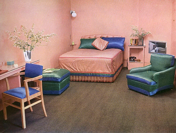 Bed sitting room by Herman Schrijver