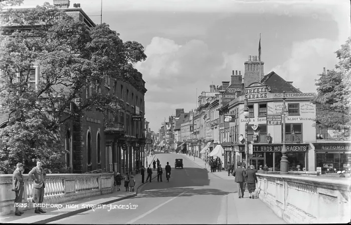 Framed Print : Bedford High Street in the Past Framed Print : Bedford High Street in the Past