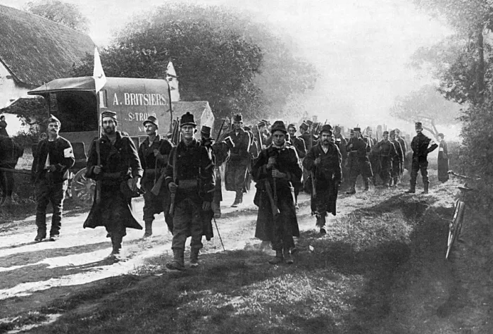 Framed Print : Belgian soldiers head to war Framed Print : Belgian soldiers head to war