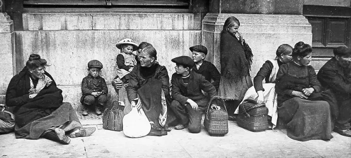 Framed Print : Belgium refugees in Antwerp during WW1 Framed Print : Belgium refugees in Antwerp during WW1