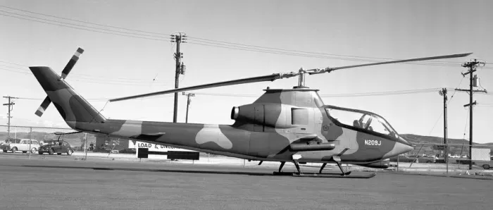 Framed Print : Bell 209 Cobra N209J Framed Print : Bell 209 Cobra N209J