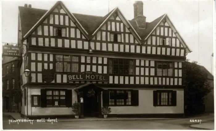 Framed Print : Bell Hotel, Tewkesbury, Gloucestershire Framed Print : Bell Hotel, Tewkesbury, Gloucestershire