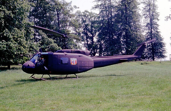 Bell UH-1D iroquois 64-13619
