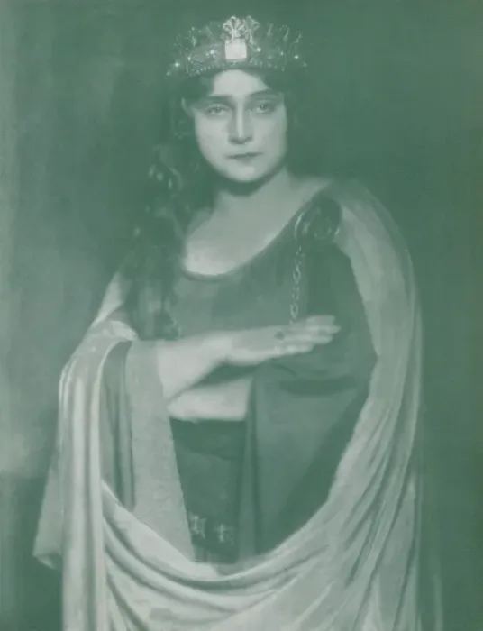 Framed Print : Bella Fortner-Halbaerth as Isolde