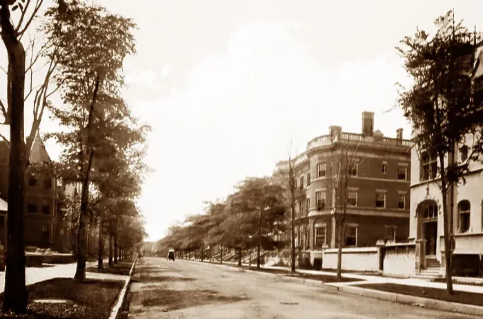 Framed Print : Bellevue Place, Chicago - hand coloured when published Framed Print : Bellevue Place, Chicago - hand coloured when published