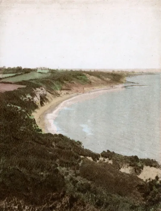 Framed Print : Bembridge, Isle of Wight, Hampshire - Whitecliffe Bay, East Framed Print : Bembridge, Isle of Wight, Hampshire - Whitecliffe Bay, East