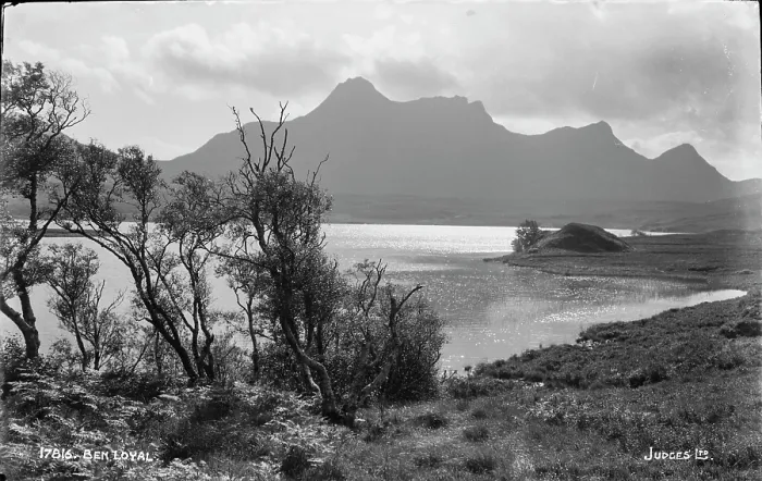 Framed Print : Ben Loyal Landscape