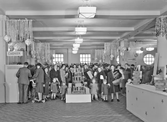 Framed Print : Bentalls Department Store - Kingston-upon-Thames