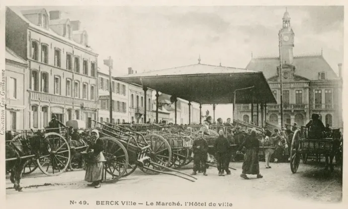Framed Print : Berck, France - Market and Hotel de Ville Framed Print : Berck, France - Market and Hotel de Ville
