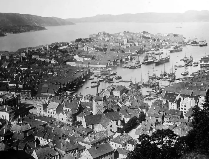 Framed Print : Bergen, Norway - earl 1900s Framed Print : Bergen, Norway - earl 1900s