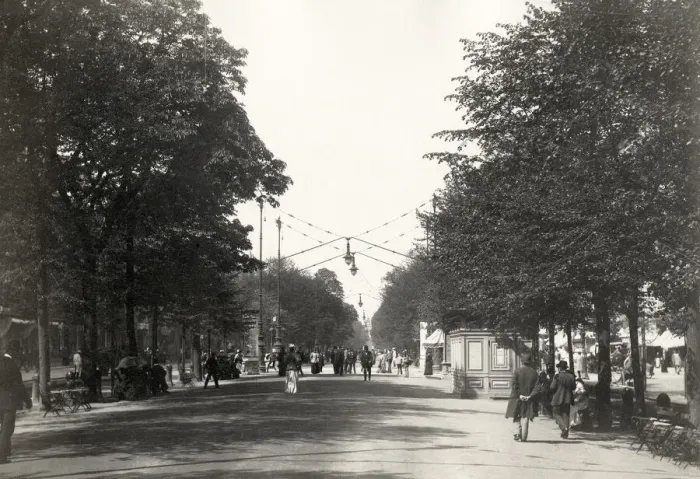 Framed Print : Berlin - Unter den Linden Framed Print : Berlin - Unter den Linden