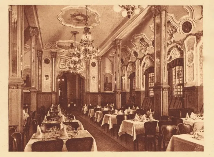 Framed Print : The Berliner Saal at the Weinstuden Kempinski, Berlin, 1920s Framed Print : The Berliner Saal at the Weinstuden Kempinski, Berlin, 1920s