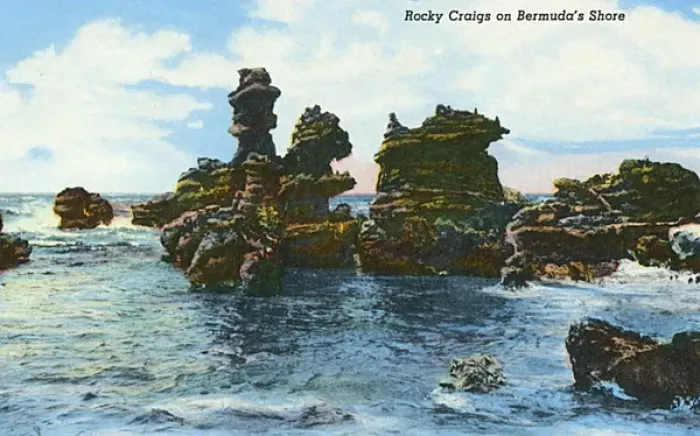 Framed Print : Bermuda, Rocky Craigs just off the shore Framed Print : Bermuda, Rocky Craigs just off the shore