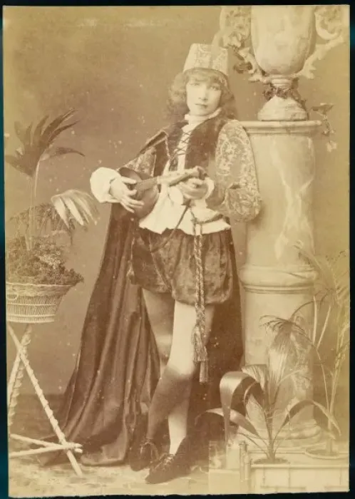 Framed Print : Bernhardt / Minstrel Boy Framed Print : Bernhardt / Minstrel Boy