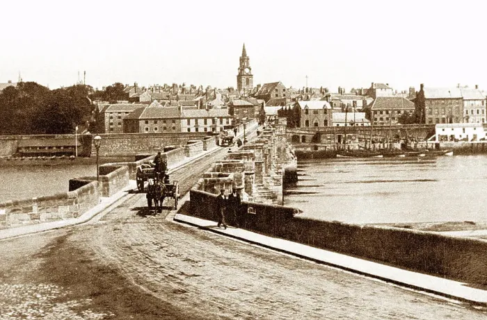 Framed Print : Berwick-Upon-Tweed from Tweedmouth early 1900s Framed Print : Berwick-Upon-Tweed from Tweedmouth early 1900s