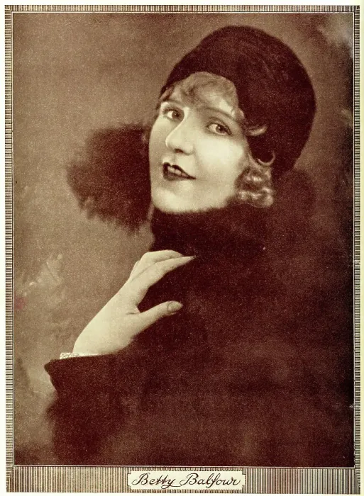 Framed Print : Betty Balfour, actress, known as the British Mary Pickford Framed Print : Betty Balfour, actress, known as the British Mary Pickford
