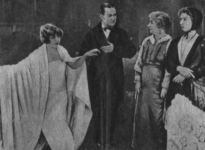 Framed Print : Betty Balfour in The Sea Urchin (1926) Framed Print : Betty Balfour in The Sea Urchin (1926)