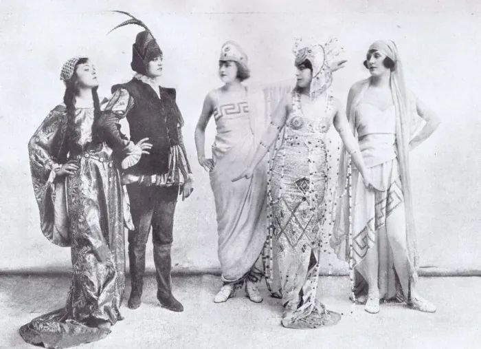Framed Print : A bevy of girls in a scene from Monte Cristo Jr at the Winter Garden, New York (1919). Produced by the Shubert Brothers. Date: 1919 Framed Print : A bevy of girls in a scene from Monte Cristo Jr at the Winter Garden, New York (1919). Produced by the Shubert Brothers. Date: 1919