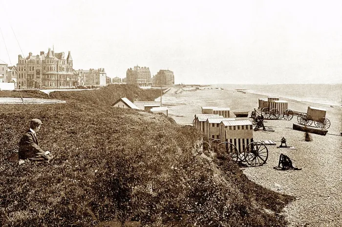 Framed Print : Bexhill on Sea early 1900's Framed Print : Bexhill on Sea early 1900's