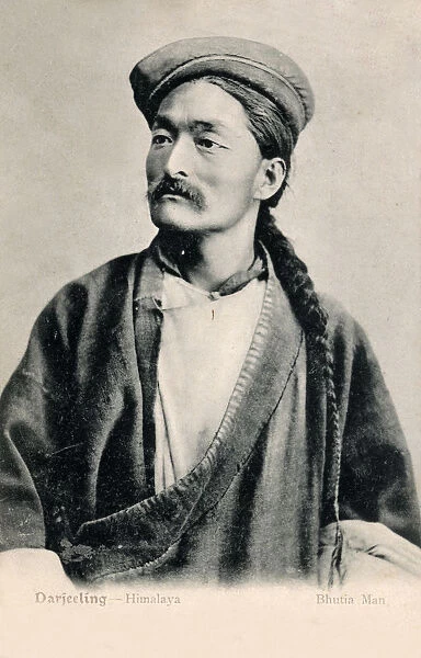 Bhutia man with long pigtail - Darjeeling