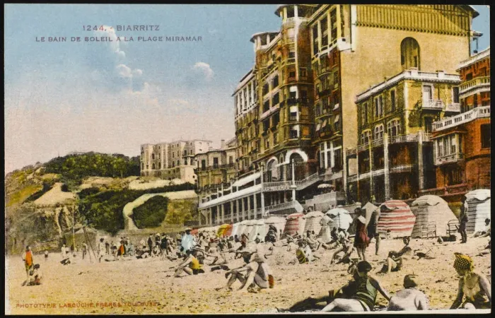 Framed Print : BIARRITZ / MIRAMAR BEACH Framed Print : BIARRITZ / MIRAMAR BEACH
