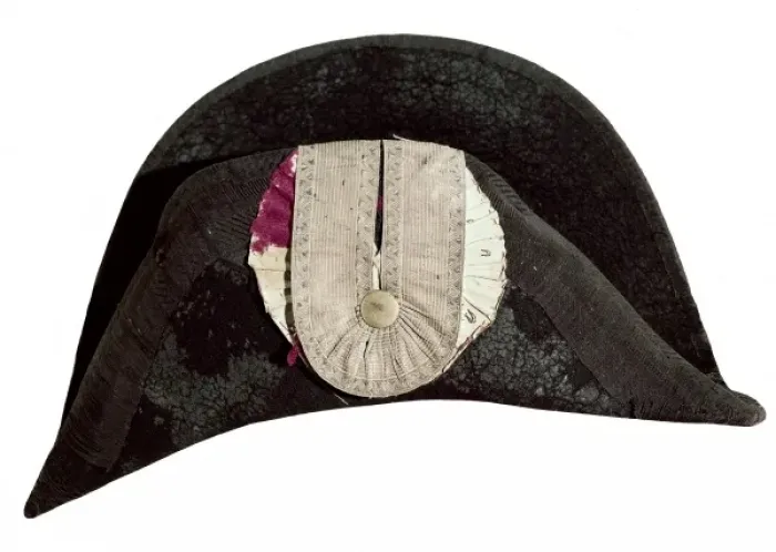 Framed Print : Bicorne of Spanish officer. SPAIN. Vitoria. Museum Framed Print : Bicorne of Spanish officer. SPAIN. Vitoria. Museum