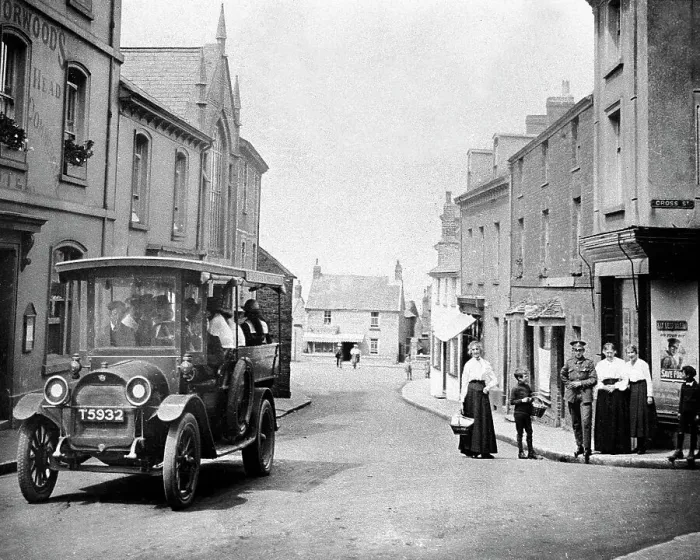 Framed Print : Bideford Devon in the 1920s Framed Print : Bideford Devon in the 1920s