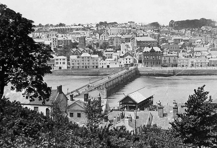 Framed Print : Bideford Devon Victorian period Framed Print : Bideford Devon Victorian period