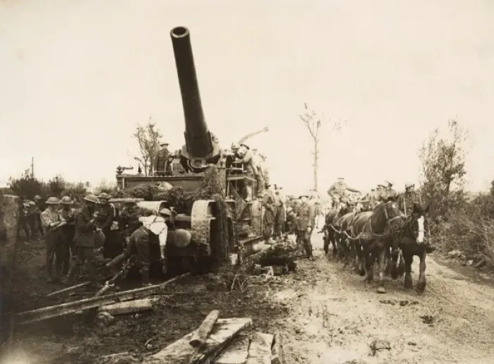 Framed Print : Big gun and horses near Ypres, Western Front, WW1 Framed Print : Big gun and horses near Ypres, Western Front, WW1