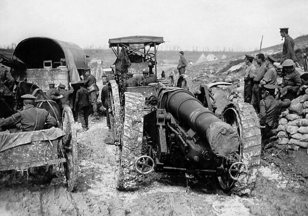 Big gun transported in bad weather, Western Front, WW1