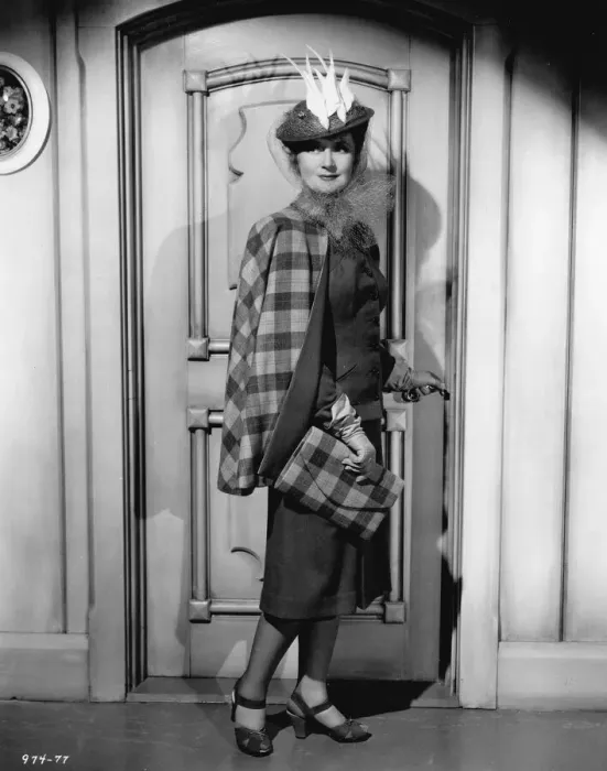 Framed Print : Billie Burke in Bridal Suite (1939) Framed Print : Billie Burke in Bridal Suite (1939)