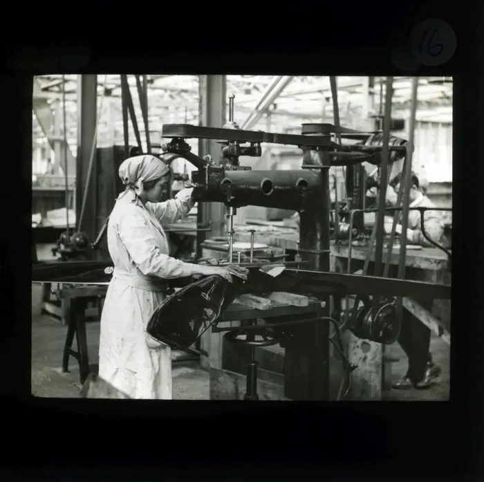 Framed Print : Biplane - Aircraft Factory, Thought to be at Coventry, Warwi Framed Print : Biplane - Aircraft Factory, Thought to be at Coventry, Warwi