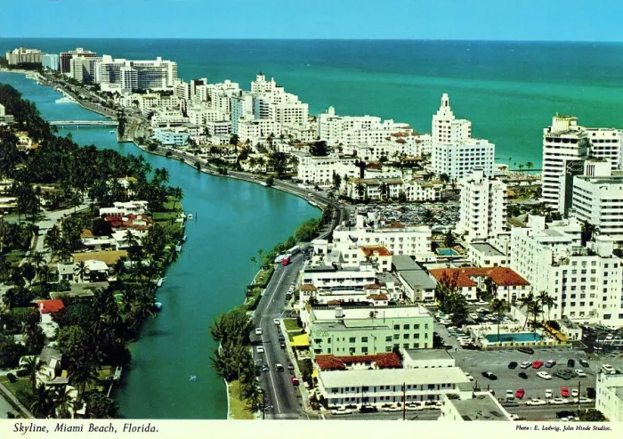 Framed Print : Bird's Eye panoramic View of Miami Beach, Florida, USA