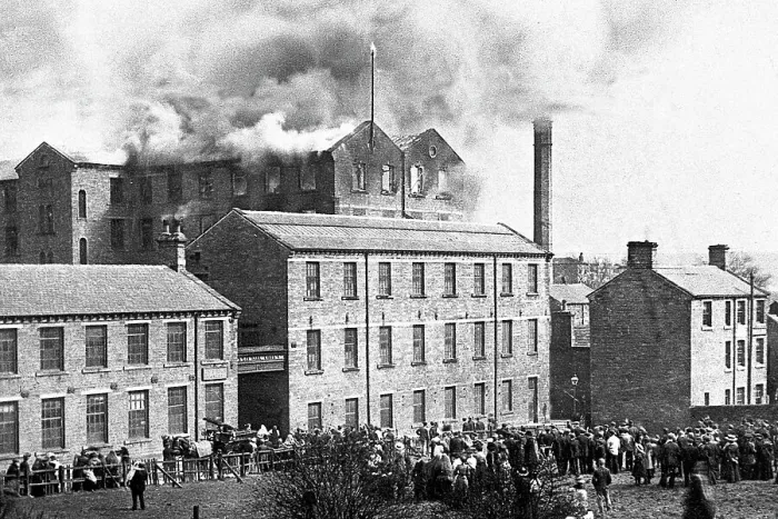 Framed Print : Birkby Bayhall Mills Fire on 15th April 1909 Framed Print : Birkby Bayhall Mills Fire on 15th April 1909
