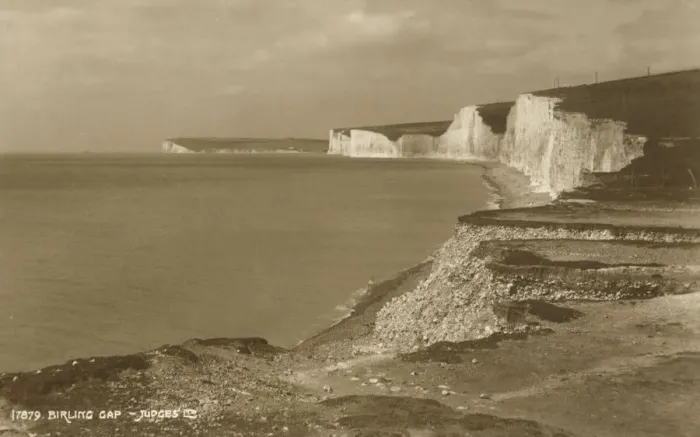 Framed Print : Birling Gap, near Eastbourne, East Sussex Framed Print : Birling Gap, near Eastbourne, East Sussex