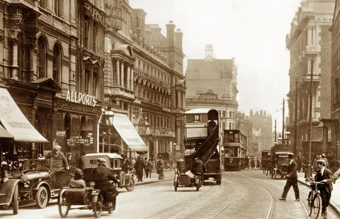 Framed Print : Birmingham Colmore Row probably 1920s Framed Print : Birmingham Colmore Row probably 1920s